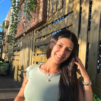 Babysitter in São Mamede de Infesta: Maria