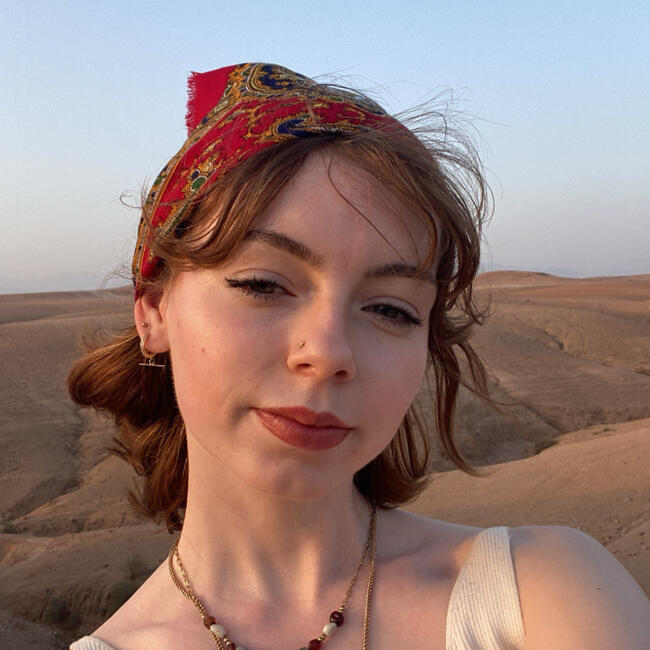 Babysitter in Angers: Eva