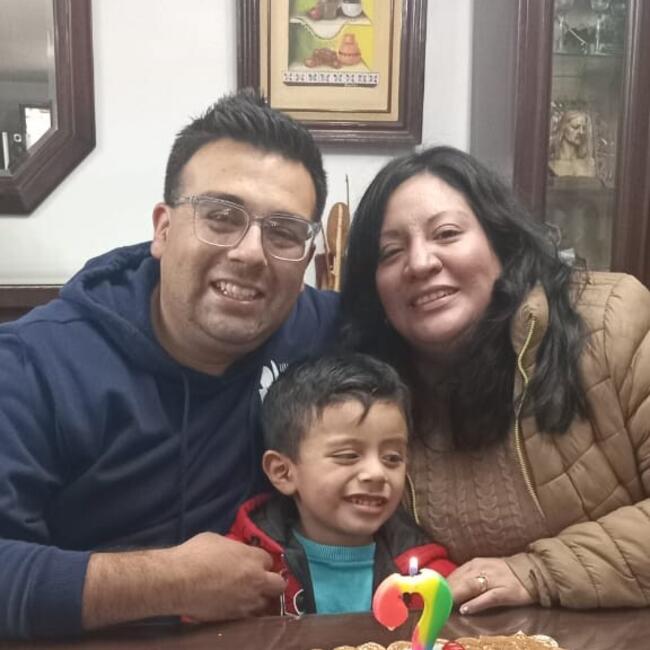 Babysitting job in Santa María Chimalhuacán: Hugo Adrian