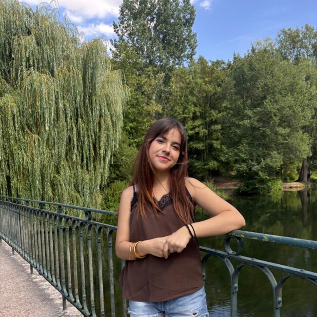 Nanny in Val-de-Reuil: Alanna