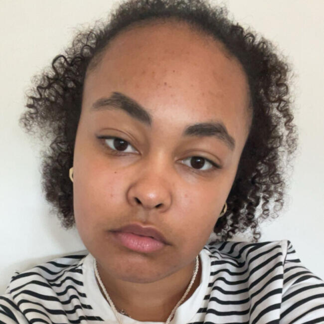 Babysitter in Ostende: Yasmina