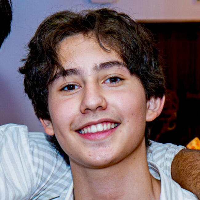 Babysitter in Boulogne-Billancourt: Gary