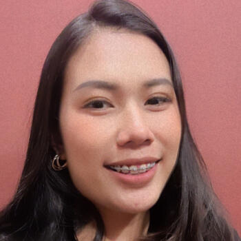 Singapore Island的临时保姆工作: 临时保姆工作 Nur Quraisayah