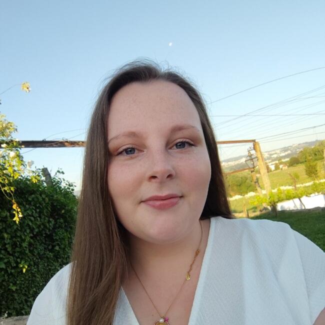 Babysitter em Porto: Fabiana