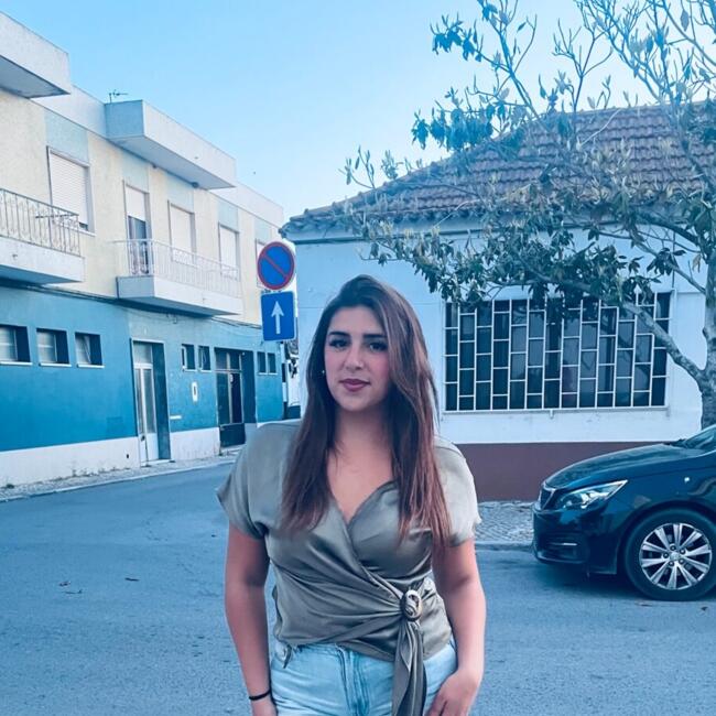 Babysitter in Montijo: Marta