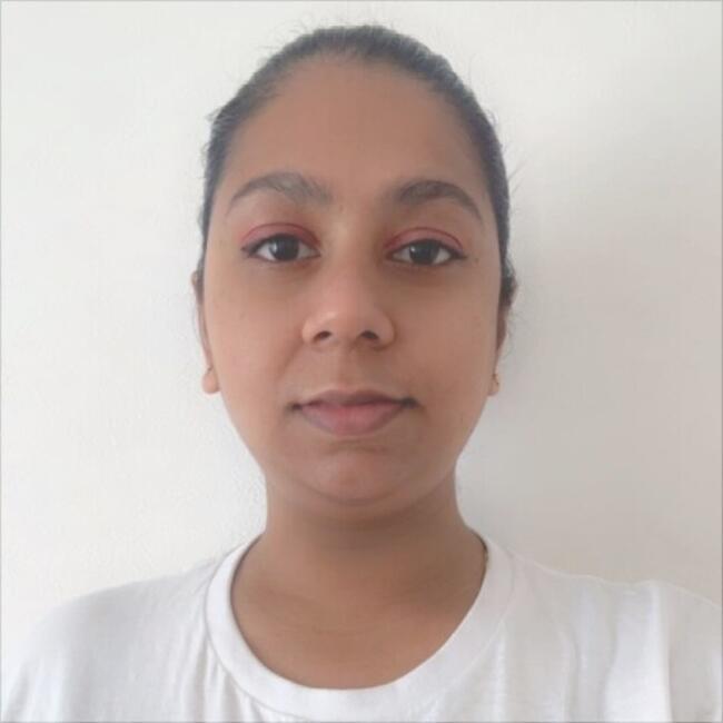 Babysitter in Genoa: Nipuni prasangika