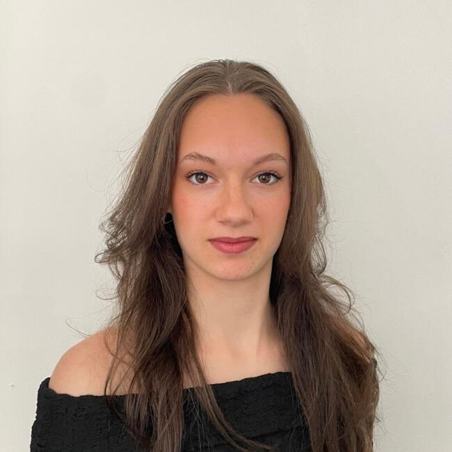 Babysitter in Brighton: Annie