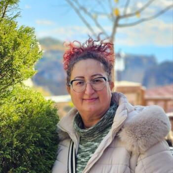 Babysitter Θεσσαλονίκη: Lina