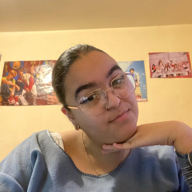 Babysitter in Saint-Denis: Lydia