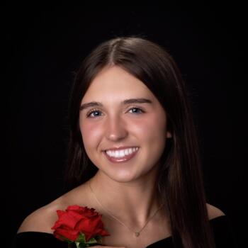 Babysitter in Morgantown: Sara