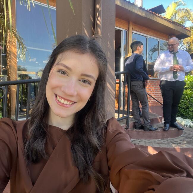 Babysitter in Londrina: Letícia