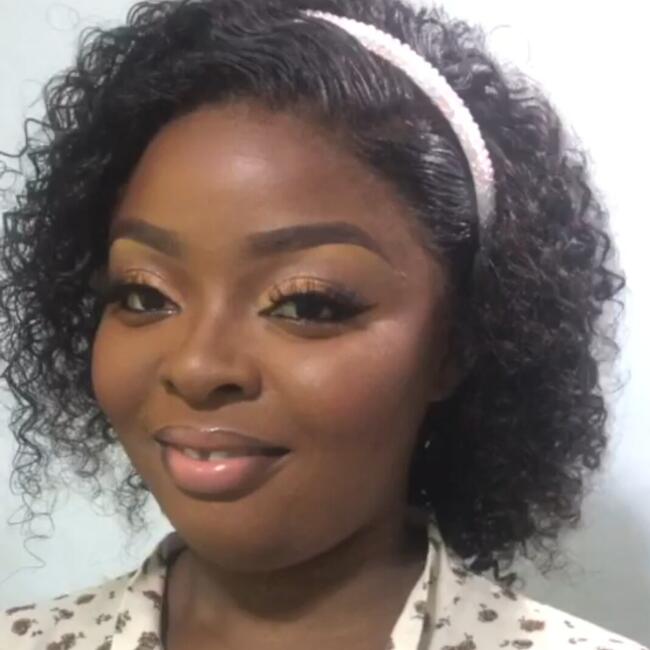 Baby-sitter in Edmonton: Fany