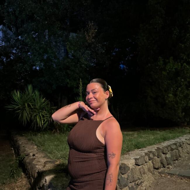 Babysitter in Ans: Shirel