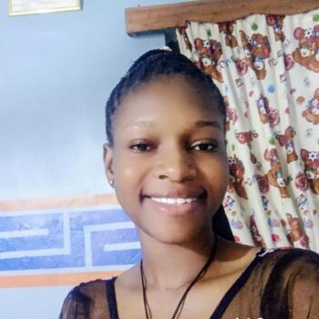 Babysitter in Abidjan: Sandrine