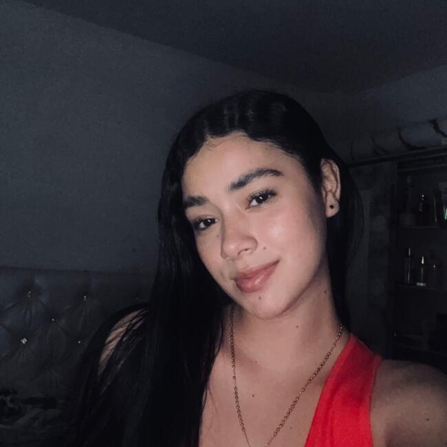 Babysitter in Armenia: Sharom Narváez