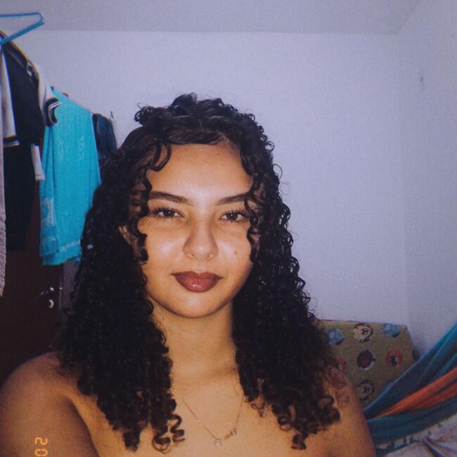 Babysitter in São Luís: María