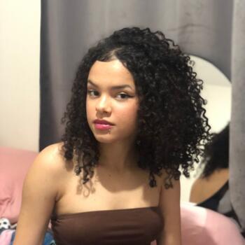 Babá Indaial: Larissa