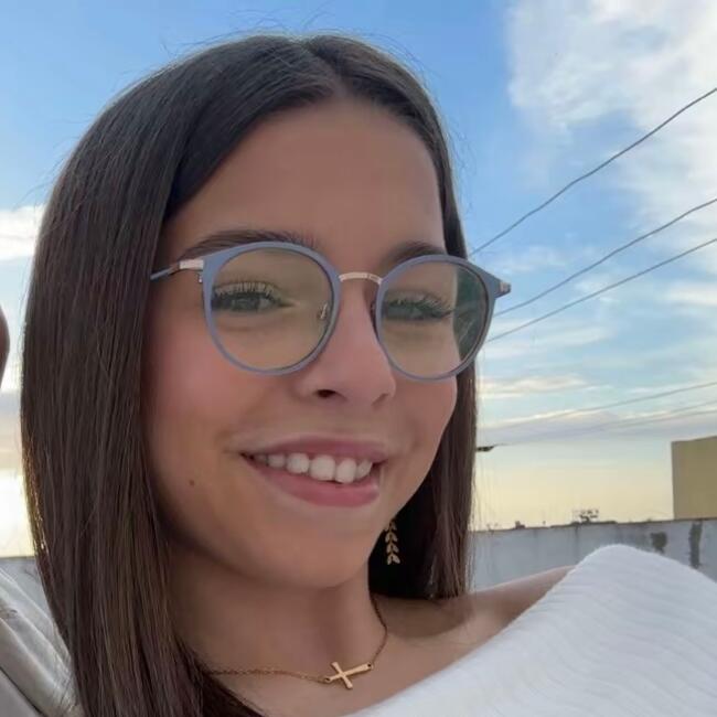 Niñera en Carmona: Luz Maria