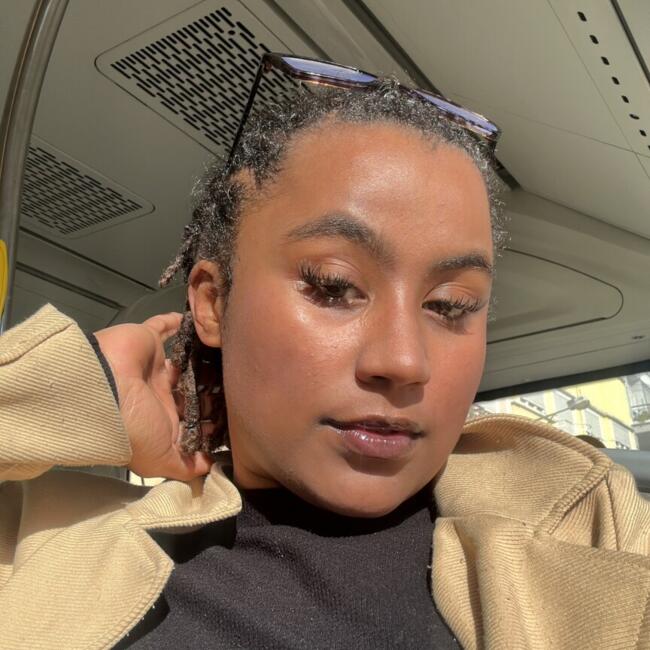 Babysitter in Lisbon: Taissa Leal