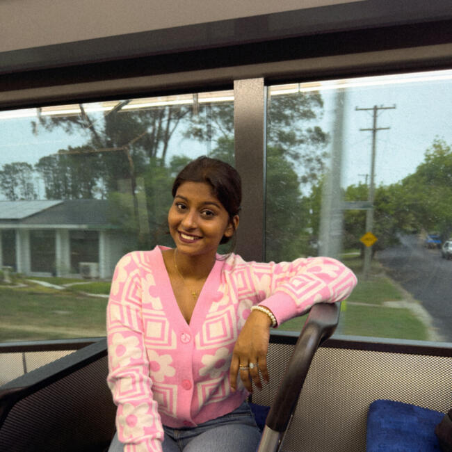 Babysitter in Bathurst: THEERTHA