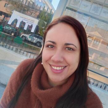 Canguro en Zizur Mayor: YELITZA CATHERINE