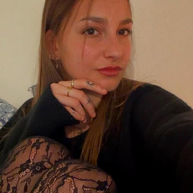 Babysitter in Saint-Étienne: Garance