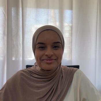 Babysitter in Meaux: Hanaa