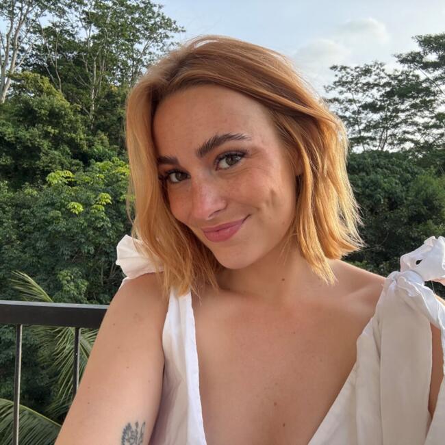 Babysitter in Paris: Elise