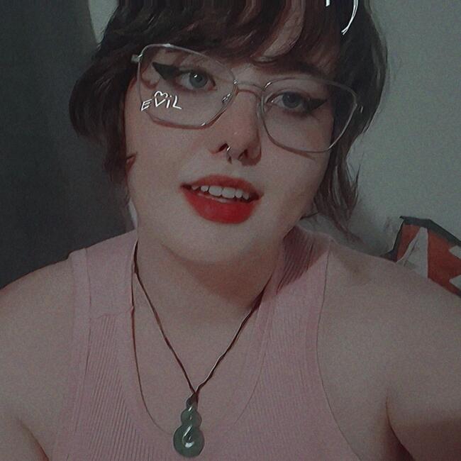 Babysitter in Hamilton: Zeke