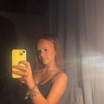Babysitter Villers-le-Bouillet: Meline