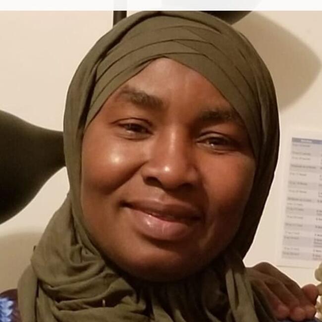 Babysitter in Montreal: Awa