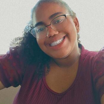 Babysitter in Governador Valadares: Letycia