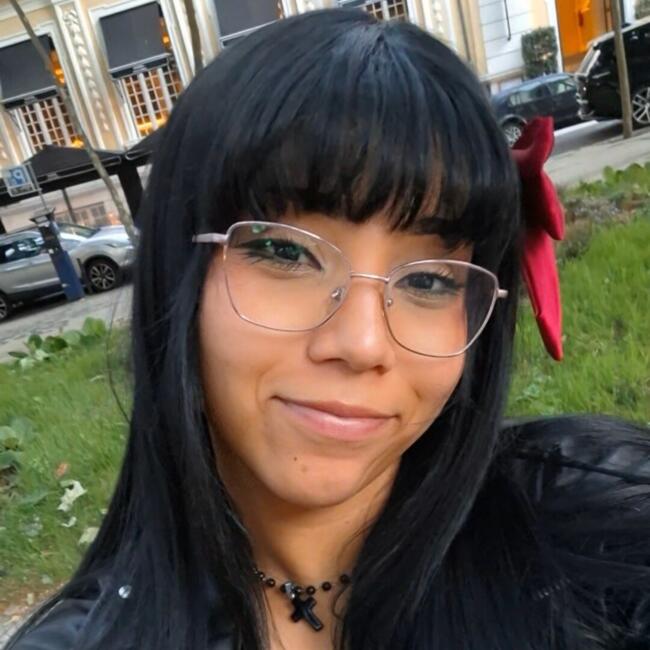 Babysitter in Samouco: Ingrid Louise