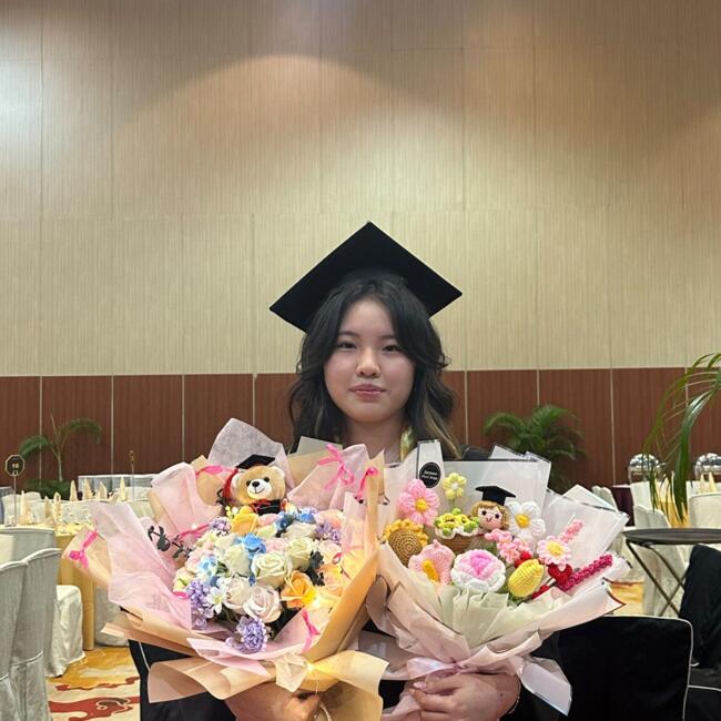 Babysitter in Shah Alam: Chloe