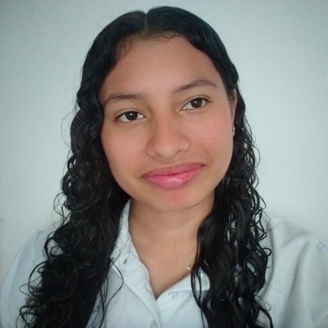 Babysitter in Panama City: Andrea