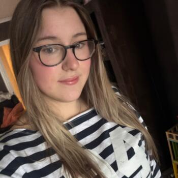 Babysitter in Melbourne: Ebony
