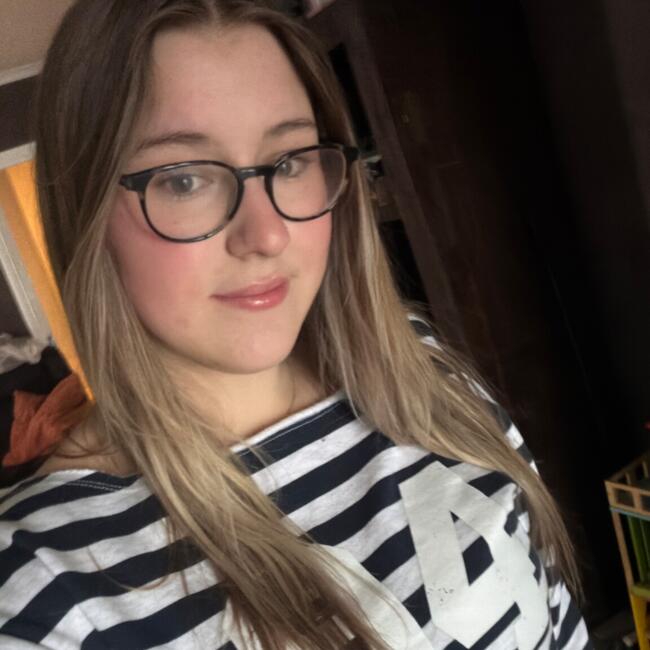 Babysitter in Melbourne: Ebony
