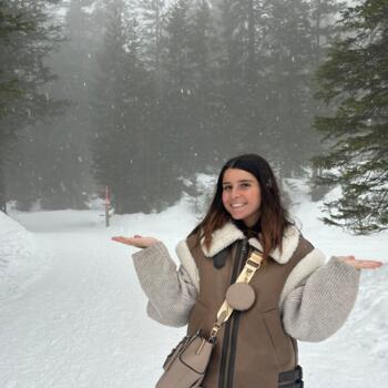 Babysitter Courtois-sur-Yonne: Lili rose