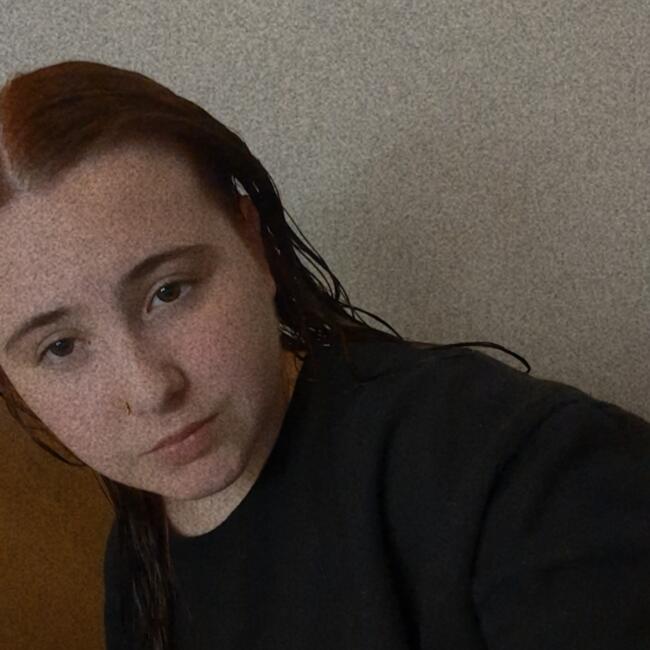 Babysitter in Cedar Rapids: Caliana