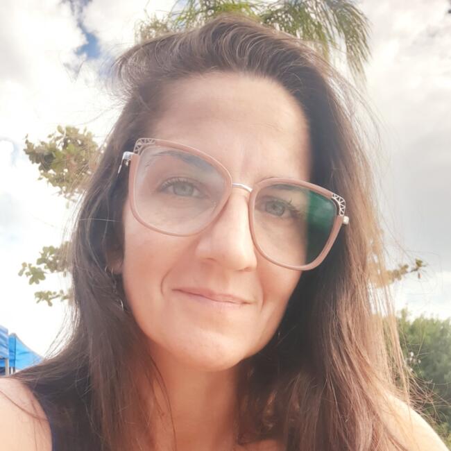 Babysitter in Florianópolis: Romina