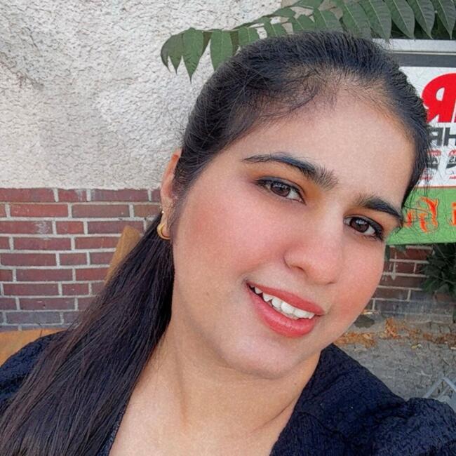 Babysitter in Berlin: Nishika