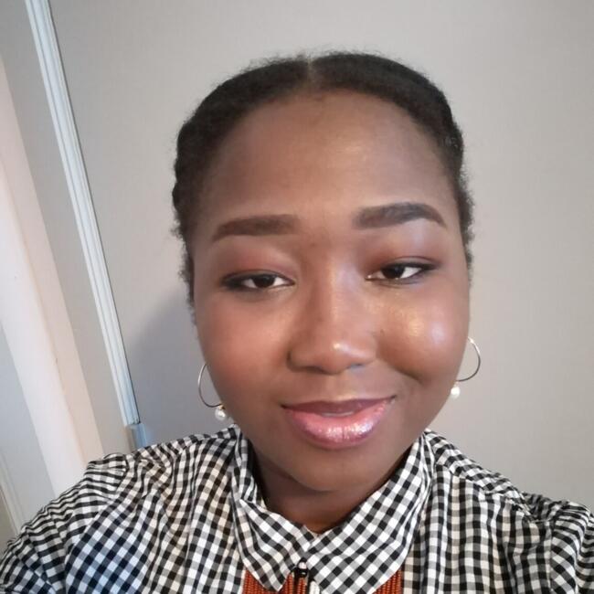 Babysitter in Paris: Oumou Sabine