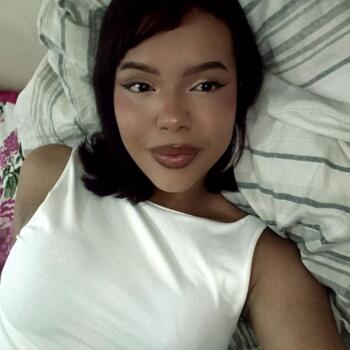 Babysitter Brasília: Iane