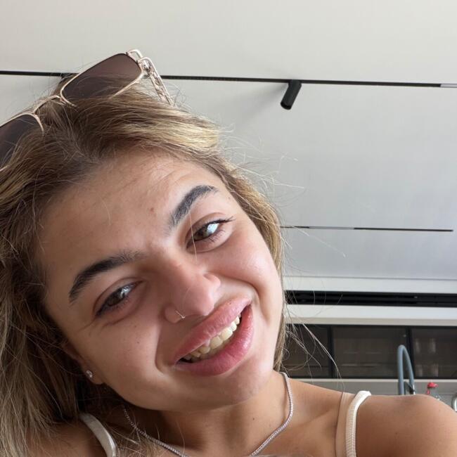 Babysitter in Ashdod: אלמוג