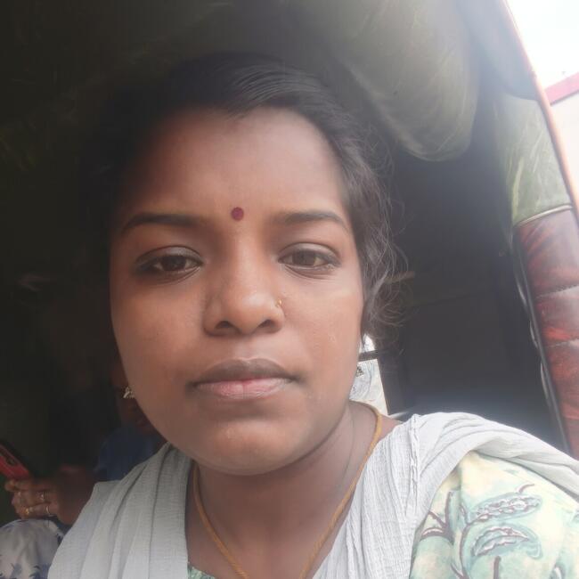 चेन्नई में आया: Sandhiya