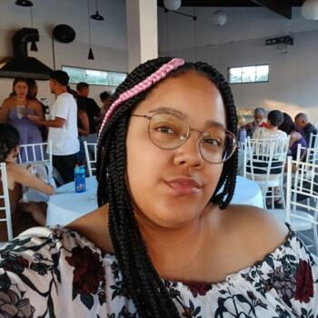 Babá em Embu das Artes: Flavia