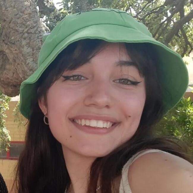 Babysitter in Mafra: Sara