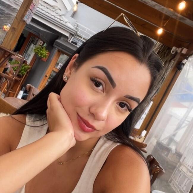 Babá em São José dos Pinhais: Carolina