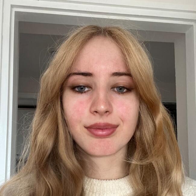 Babysitter in Munich: Julia