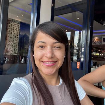 Nanny Liverpool: Andreia
